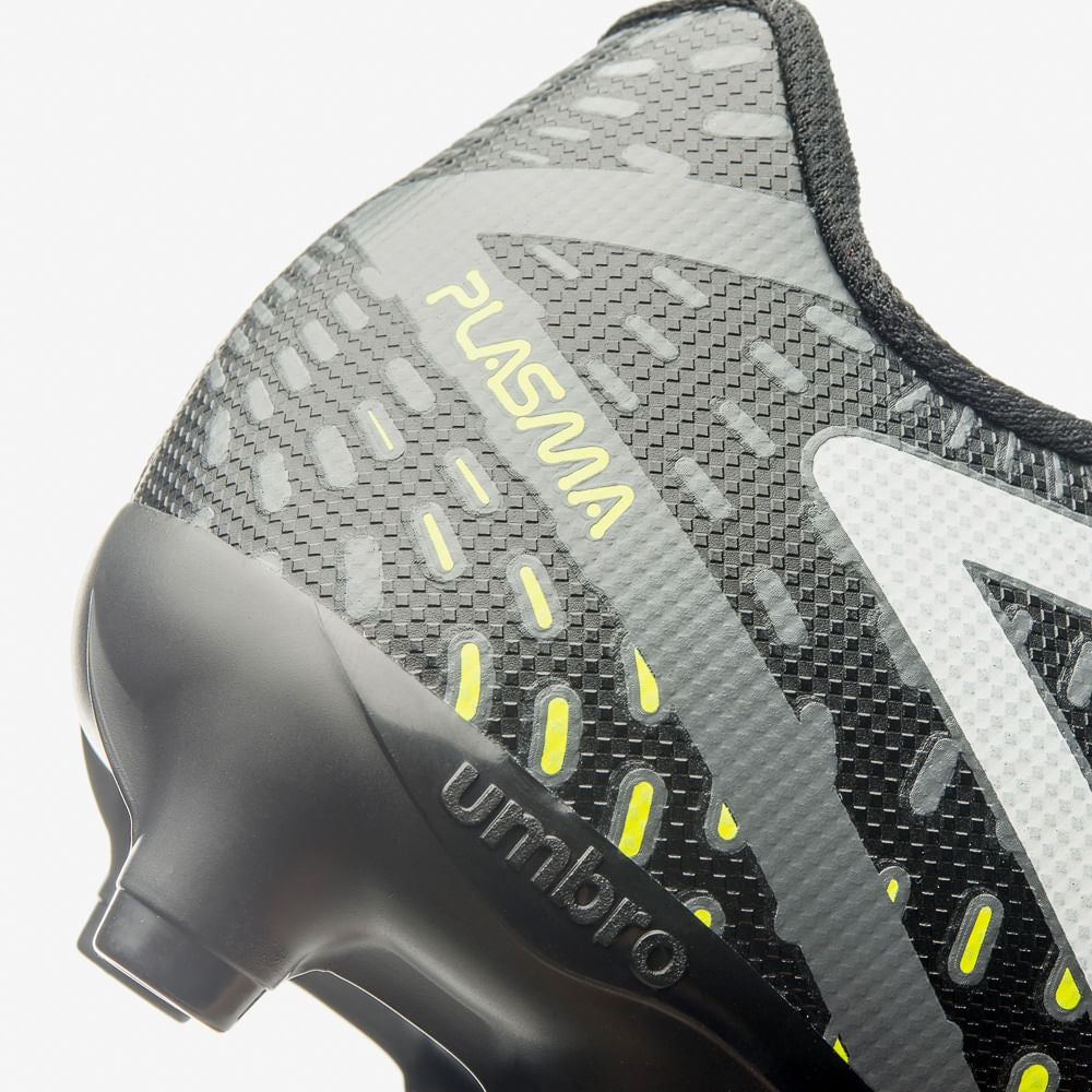 Chuteira Campo Umbro Plasma Preto