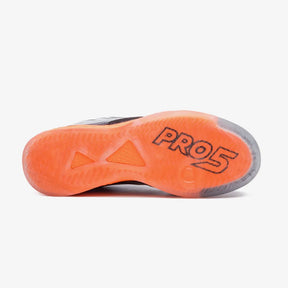 Chuteira Futsal Umbro Pro 5 Bump Full Carbon